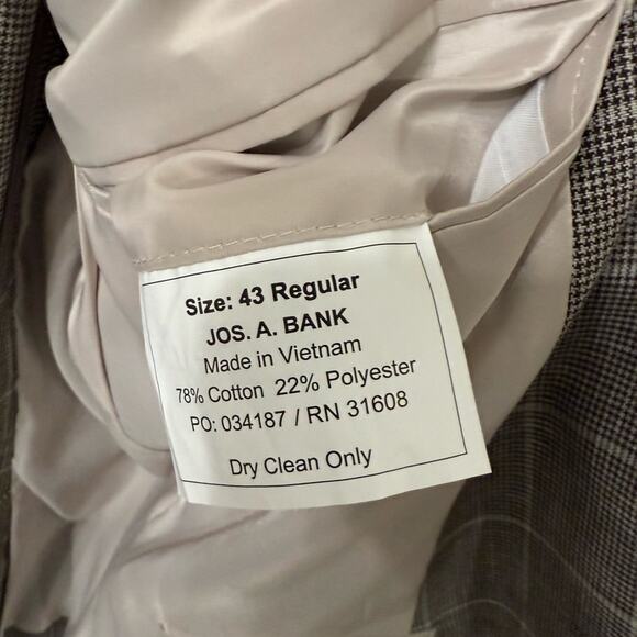 Jos. A. Bank Gray Windowpane Sport Coat - Picture 6 of 6